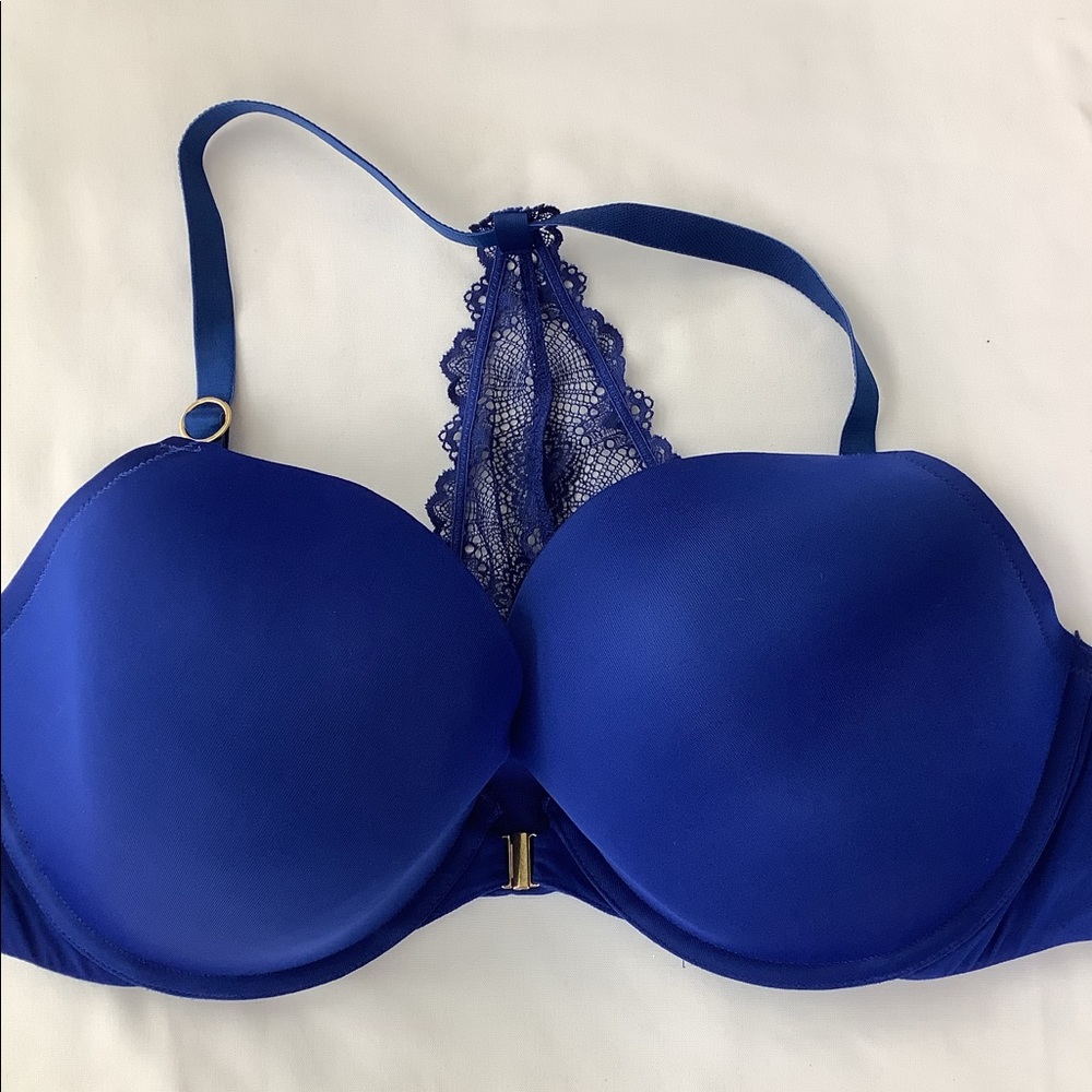 Cacique front closing bra
